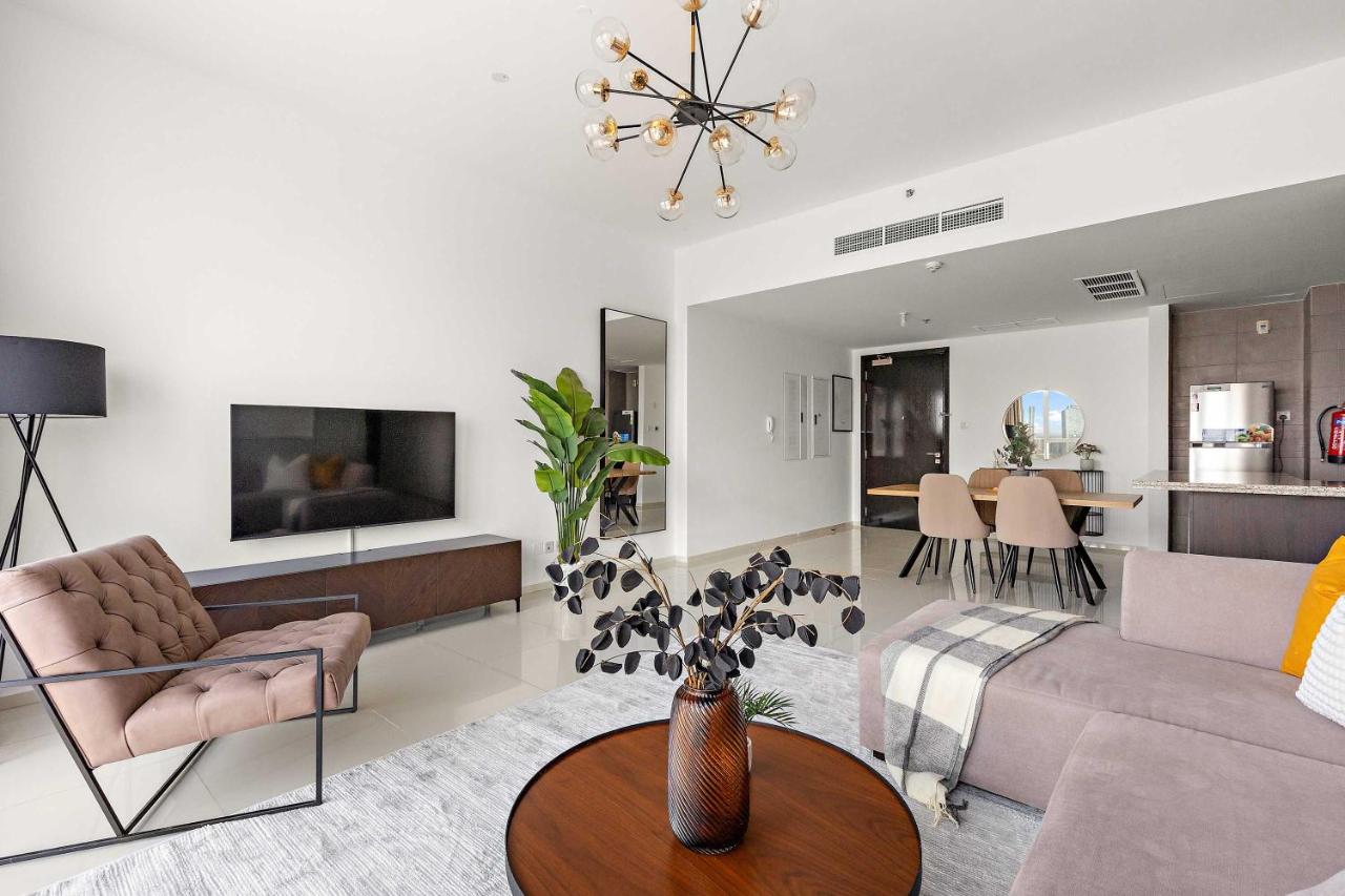 Silkhaus Vacation Homes Classic 2BR at Horizon Tower in Reem Island - 5