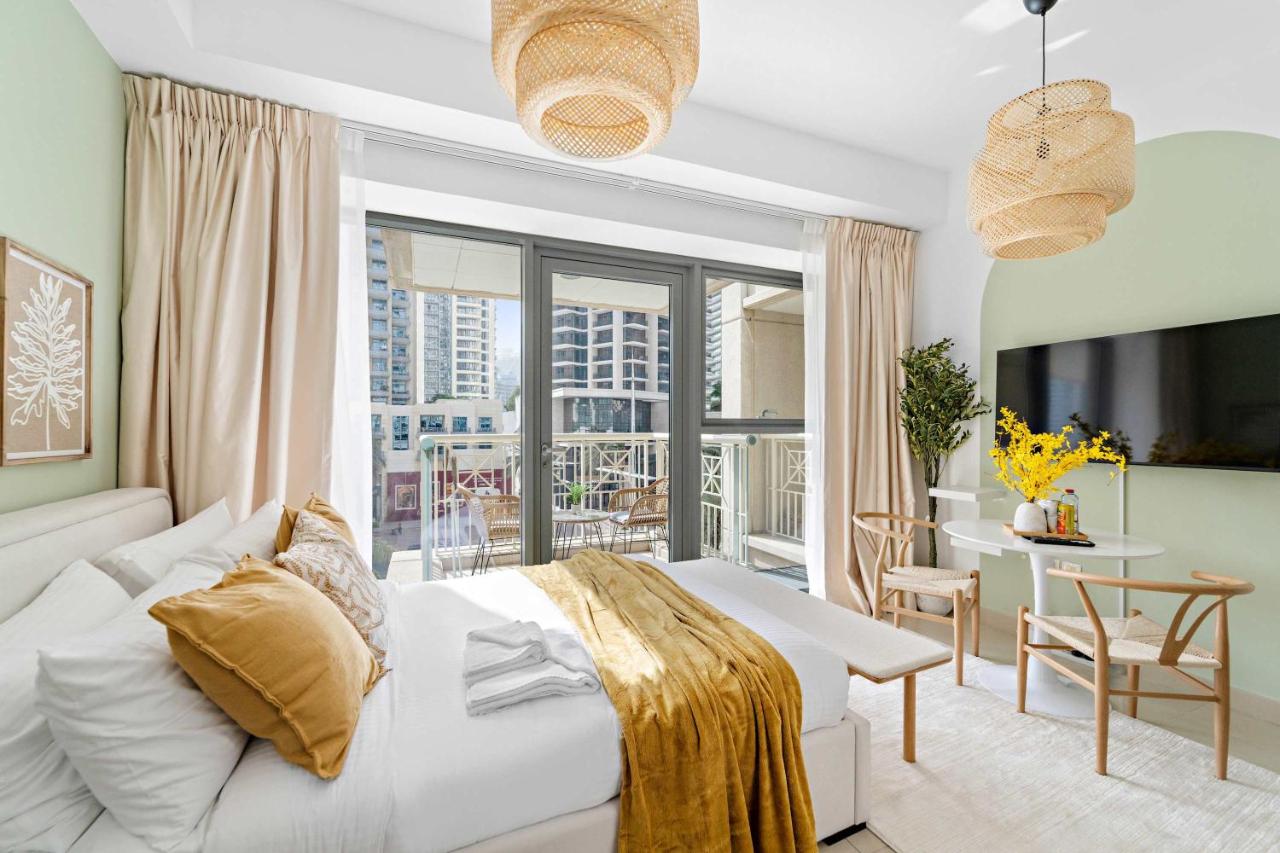 Silkhaus Vacation Homes Modern Studio with Burj Khalifa View - 5