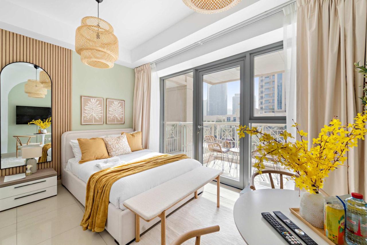 Silkhaus Vacation Homes Modern Studio with Burj Khalifa View