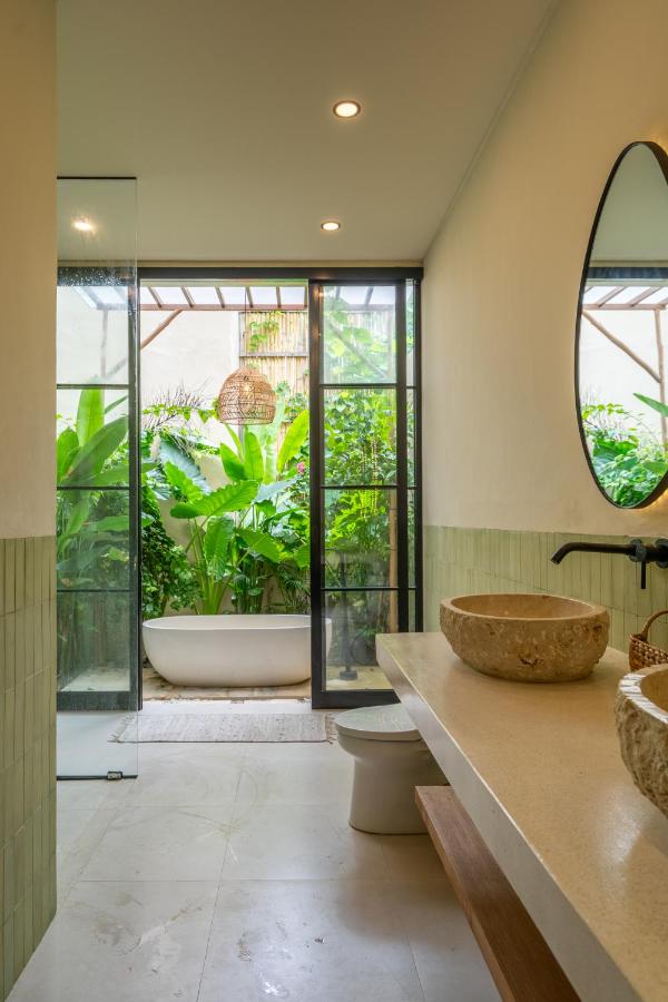 Juli Villas - Tropical villa 200m2 with pool in Canggu - Pererenan - 3