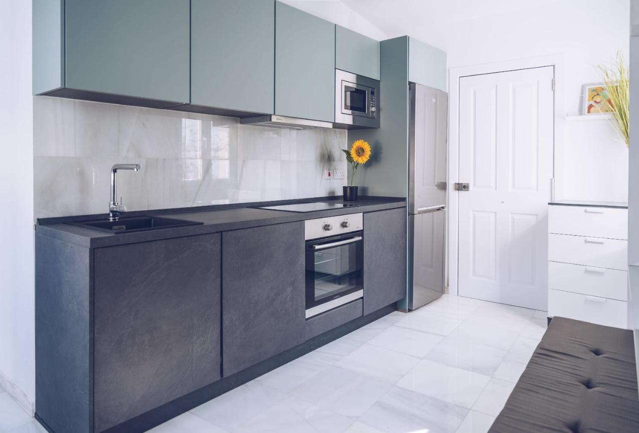 Exclusive Penthouse Living Elegance Meets Modern Design