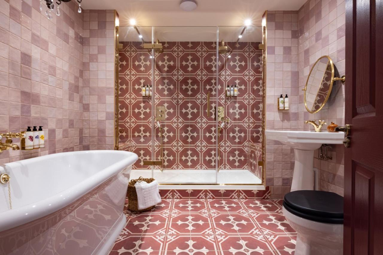 Luxe Room