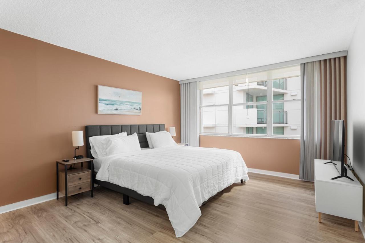 Bay Harbor Sunset Apt 5B - 2