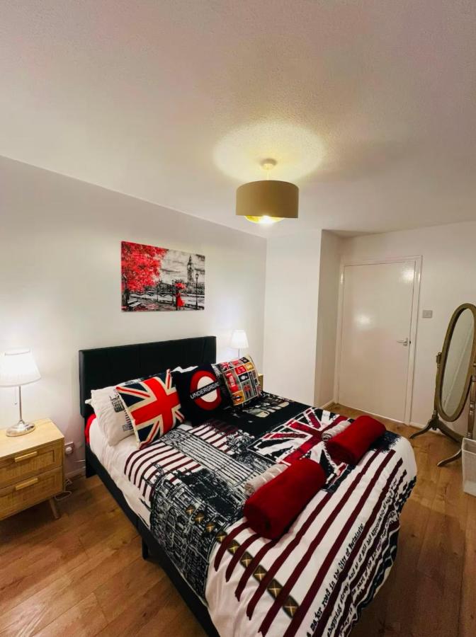 Thematic London Apartment in Holloway - 2