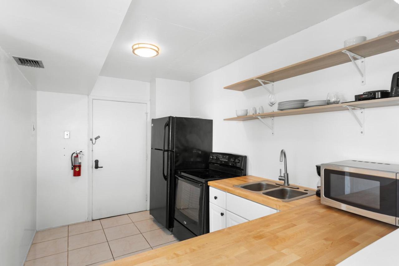 Bay Harbor Sunset Apt 5C - 2