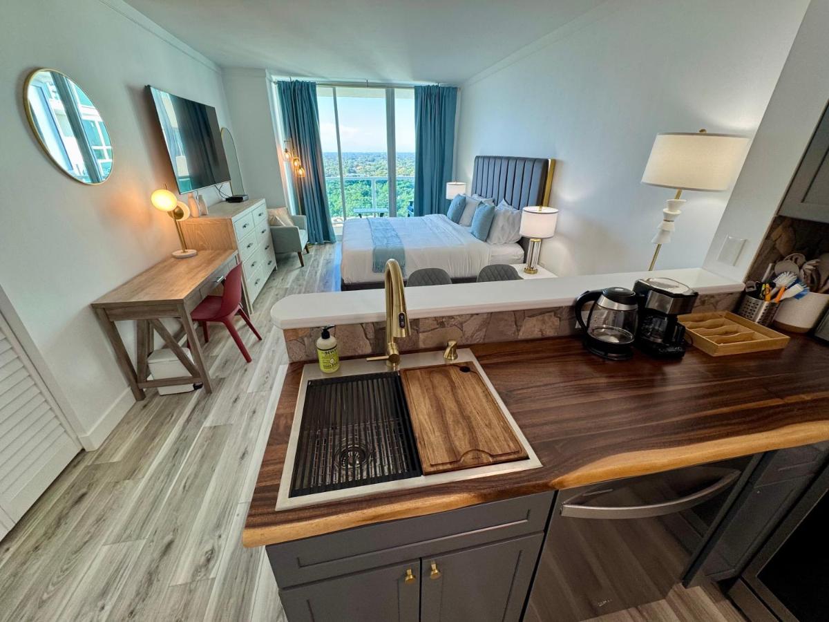 Balcony Ocean View ! WiFi - Pool - Gym - Parking - 4