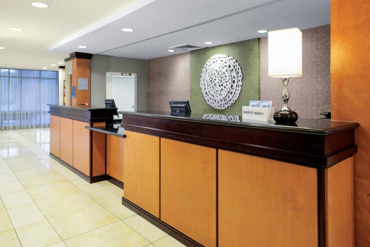 Budget Inn & Suites — photo 11
