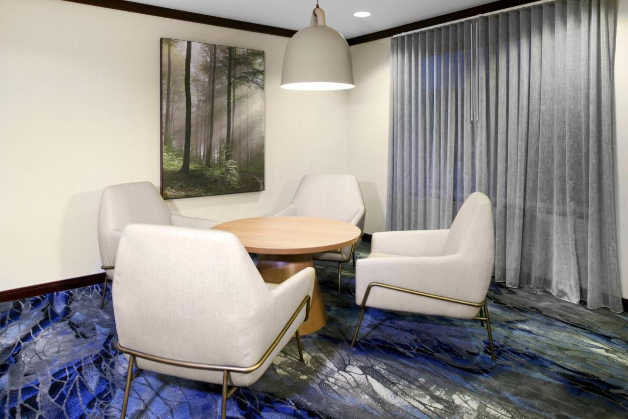 Budget Inn & Suites — photo 12