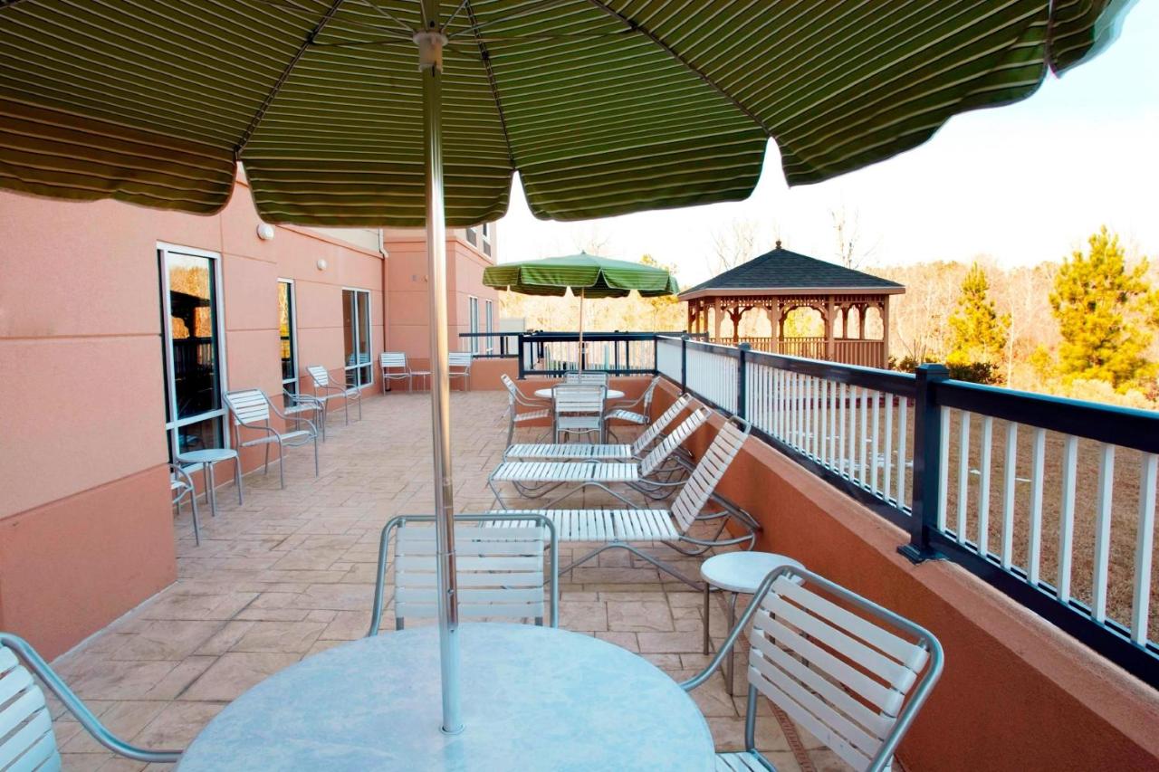 Budget Inn & Suites — photo 7