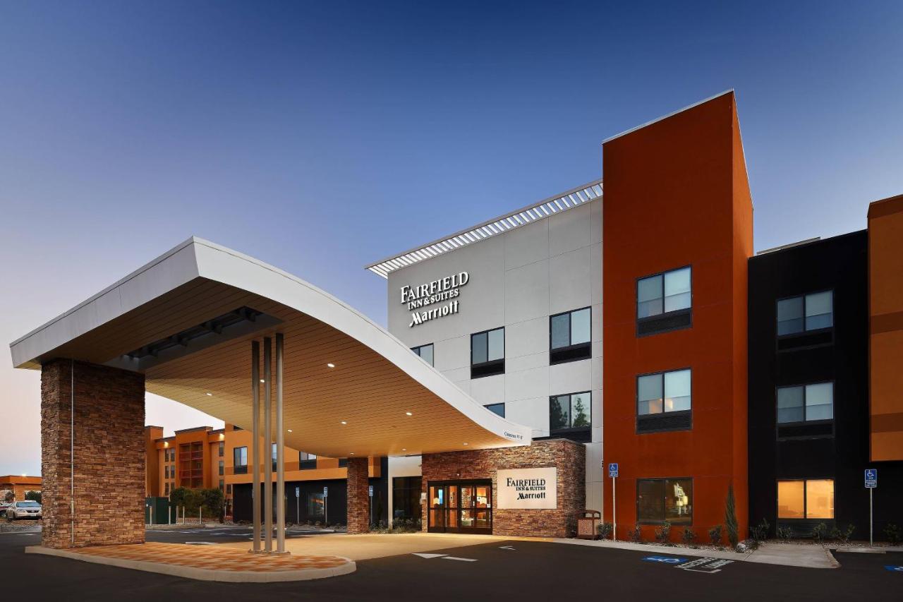 Kings Inn & Suites, Fresno Yosemite International Airport — photo 7