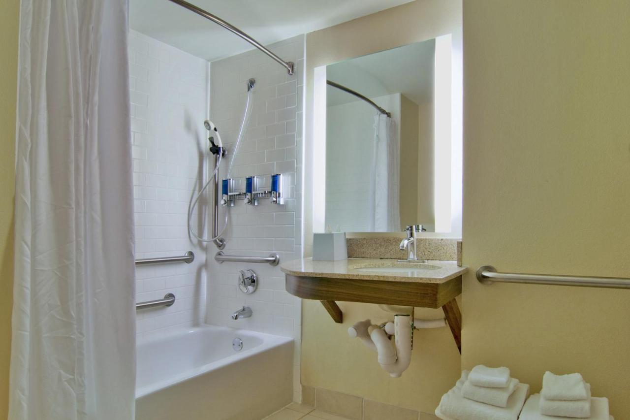 Four Points by Sheraton Nashville Airport - 5