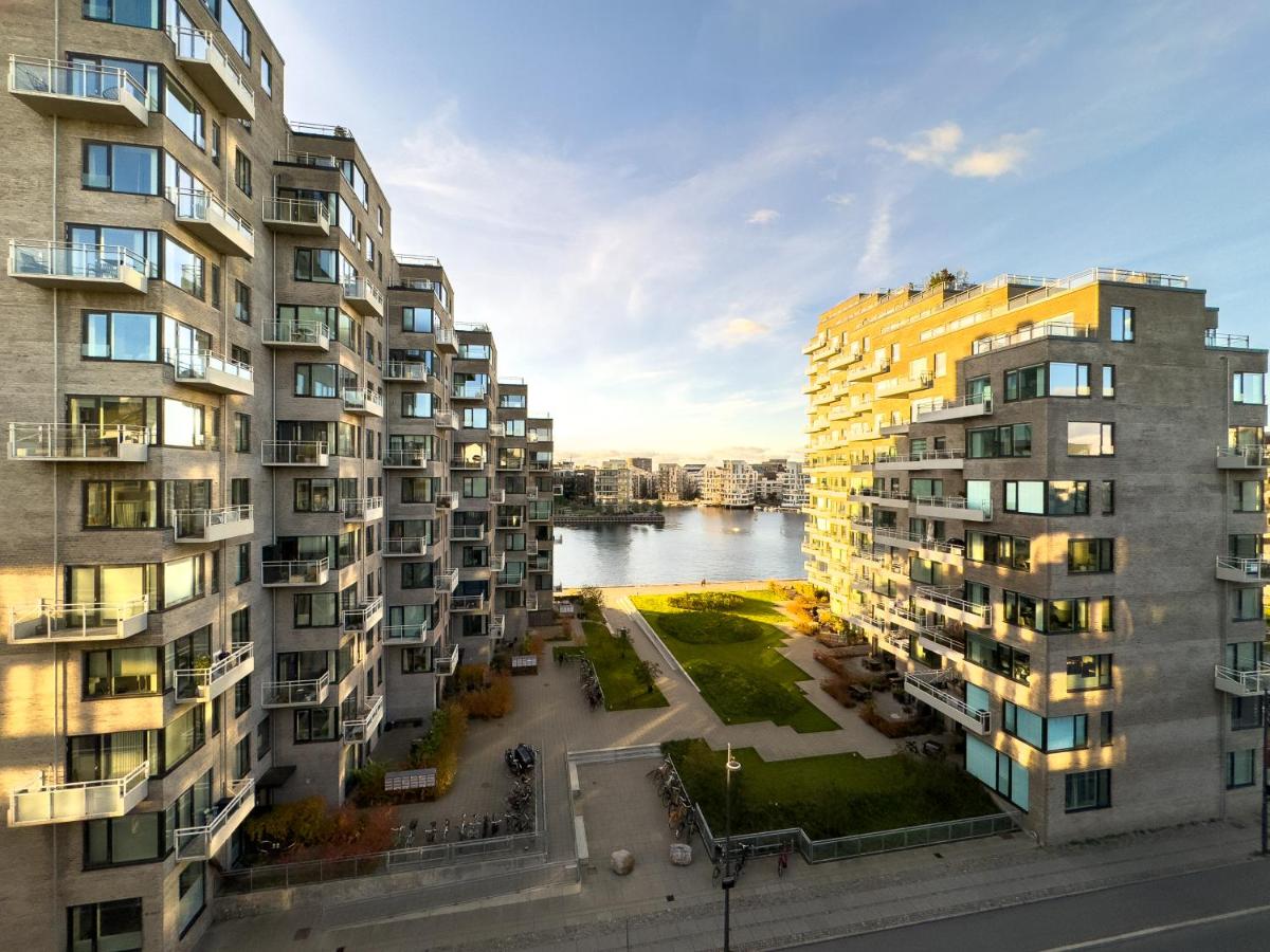 Chic Atelier with Breathtaking Waterfront - 3