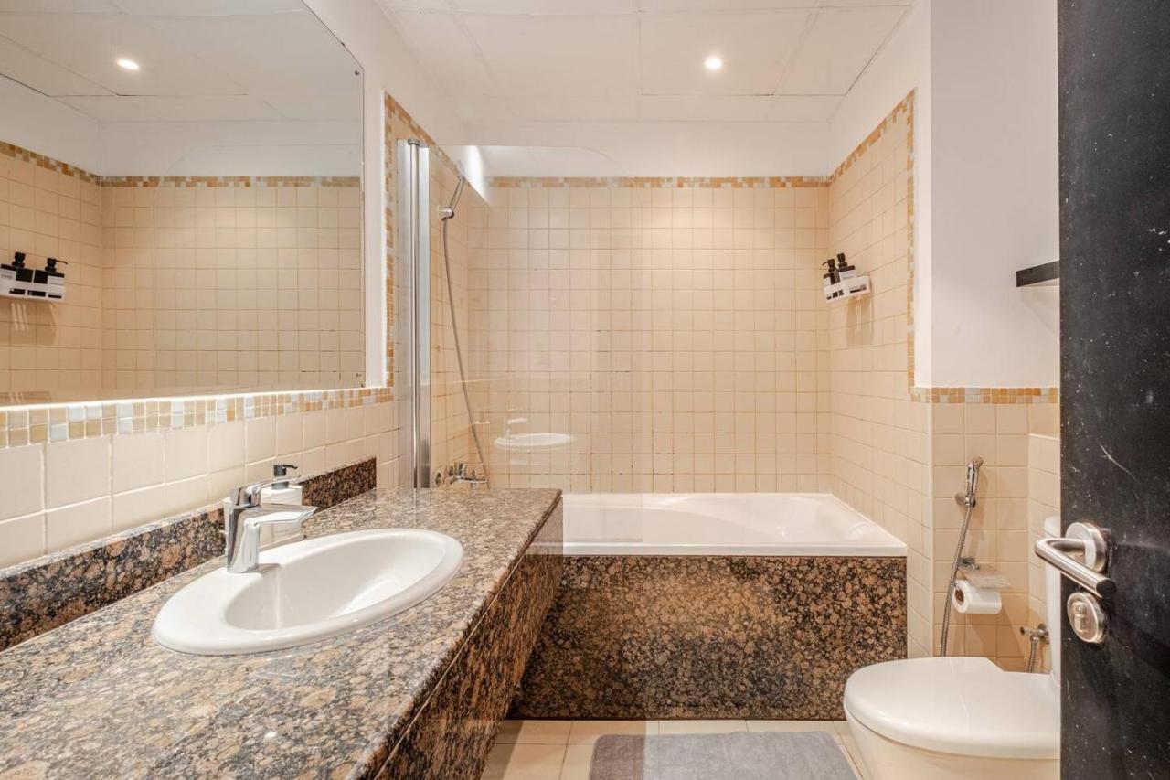 Stylish beachside apartment 3 beds in JBR - 3