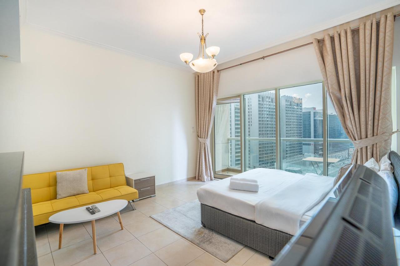 RH- Studio Retreat, Walk away to Burj Khalifa and Dubai Mall - 2