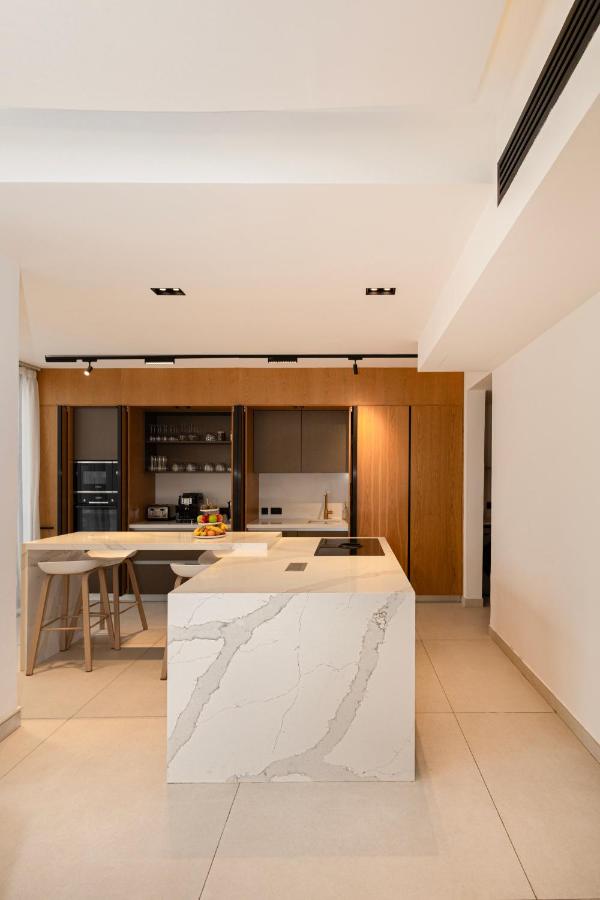 Luxurious Villa 5BHK with Pool BBQ and Full Time Housemaid Assistance - live in - 3