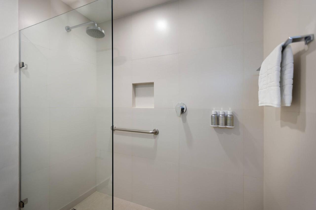 Courtyard by Marriott Cancun Airport - 2