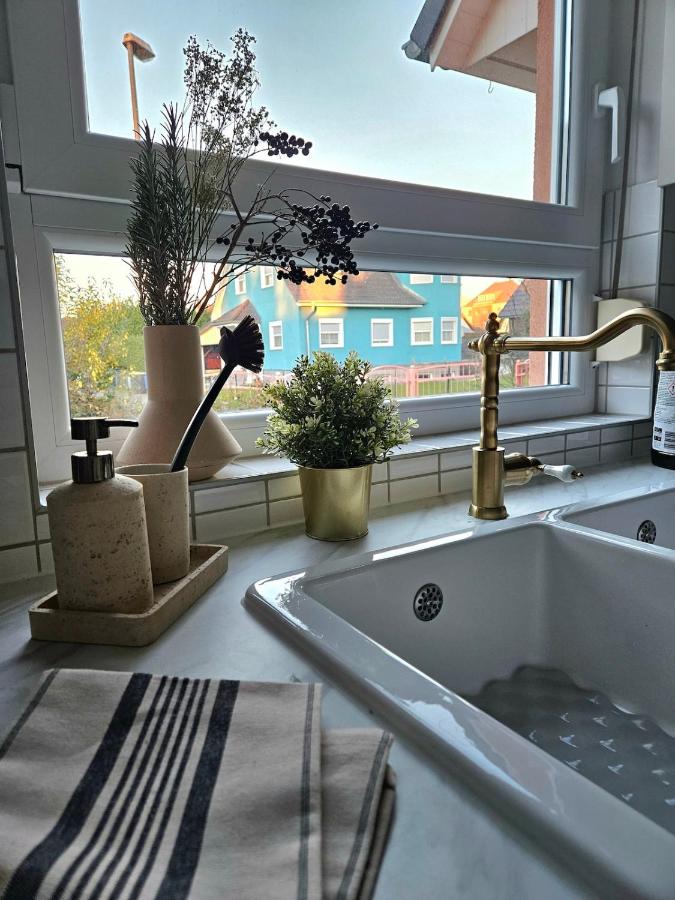 Cozy house and free parking - 3