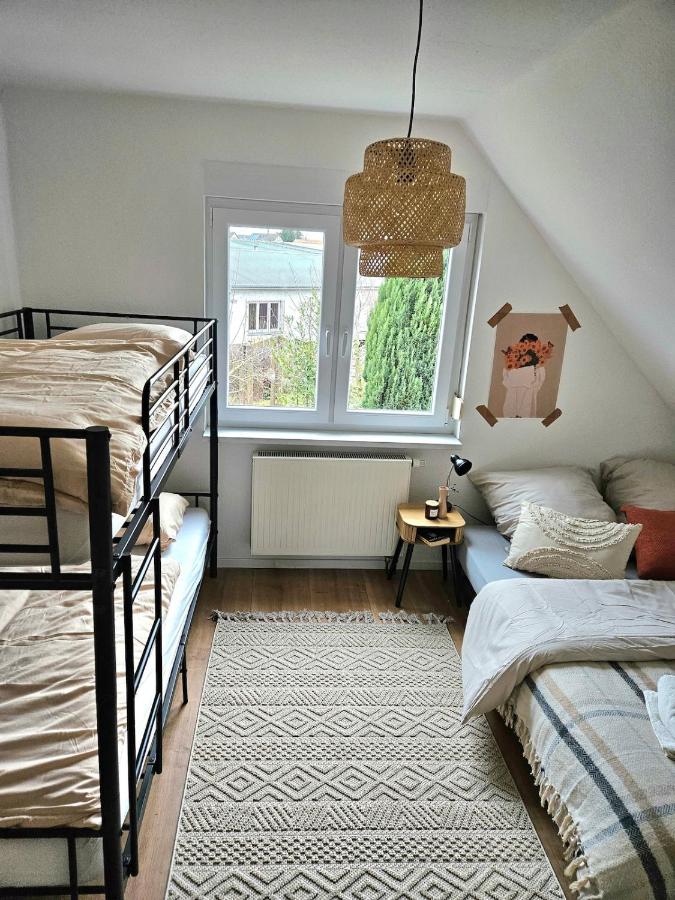 Cozy house and free parking - 2