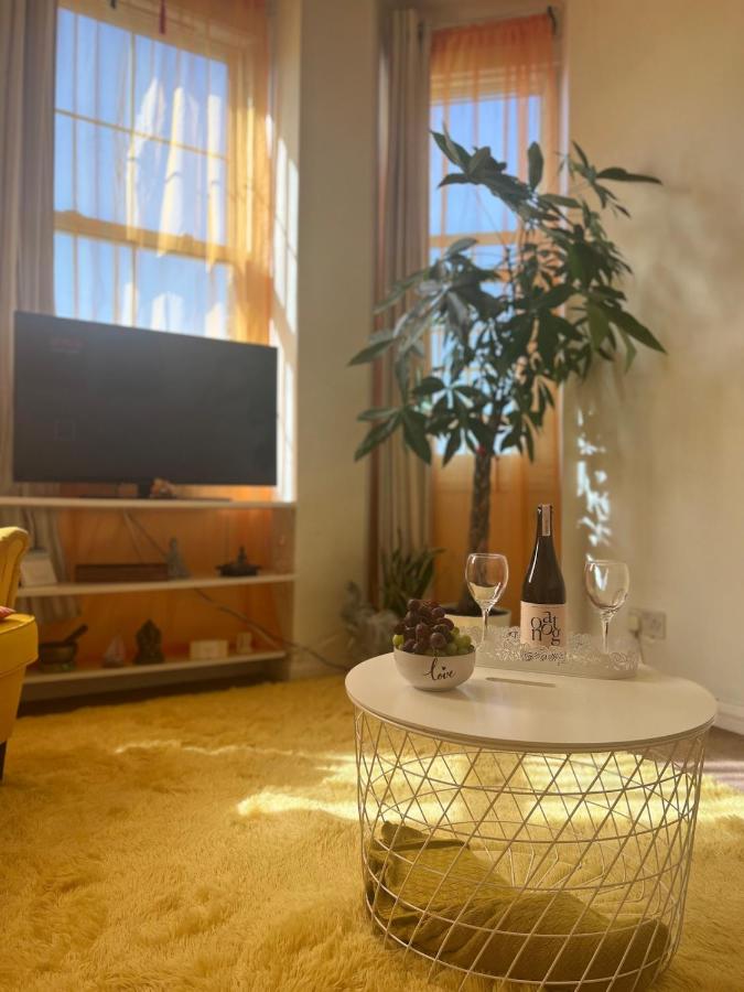 Central Apartment In London Bridge! - 5