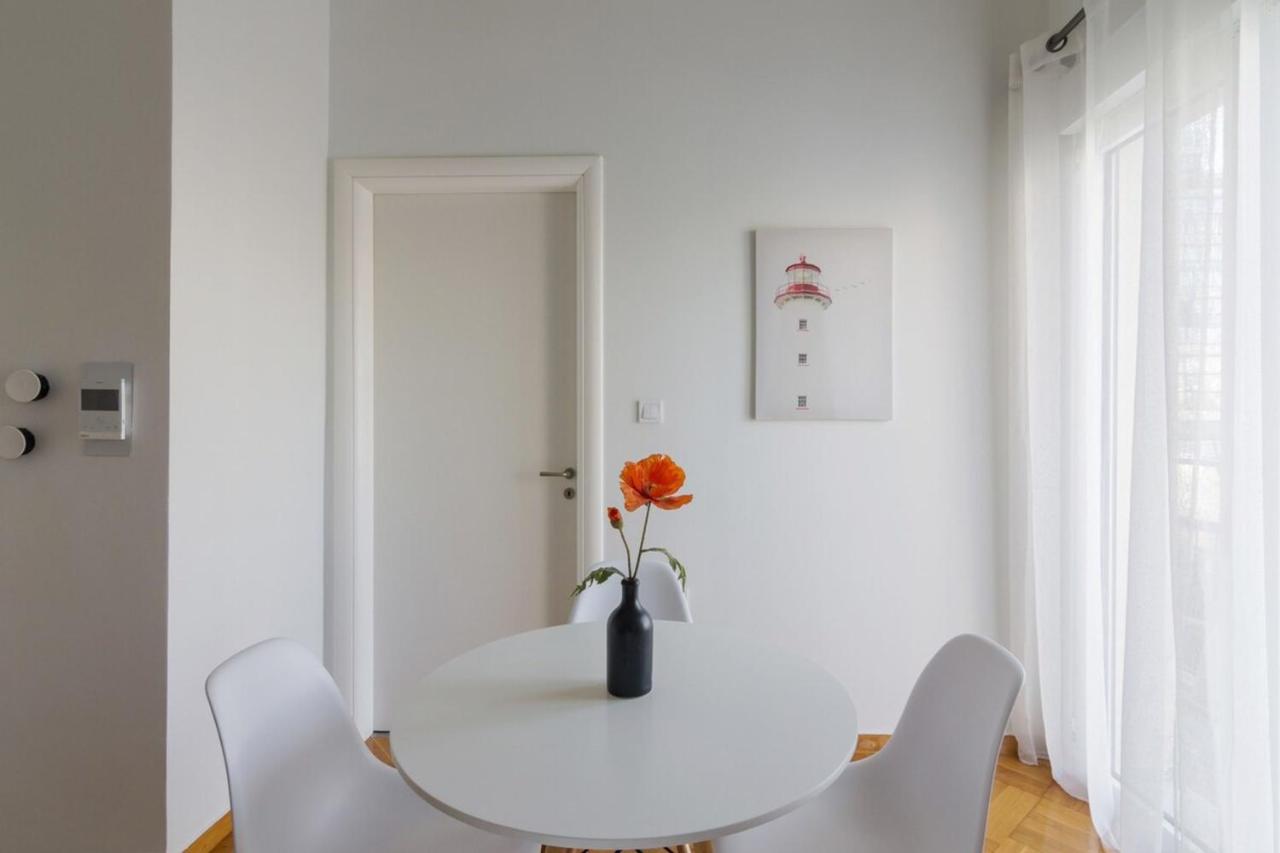 Sunny paradise in the heart of Athens - 3