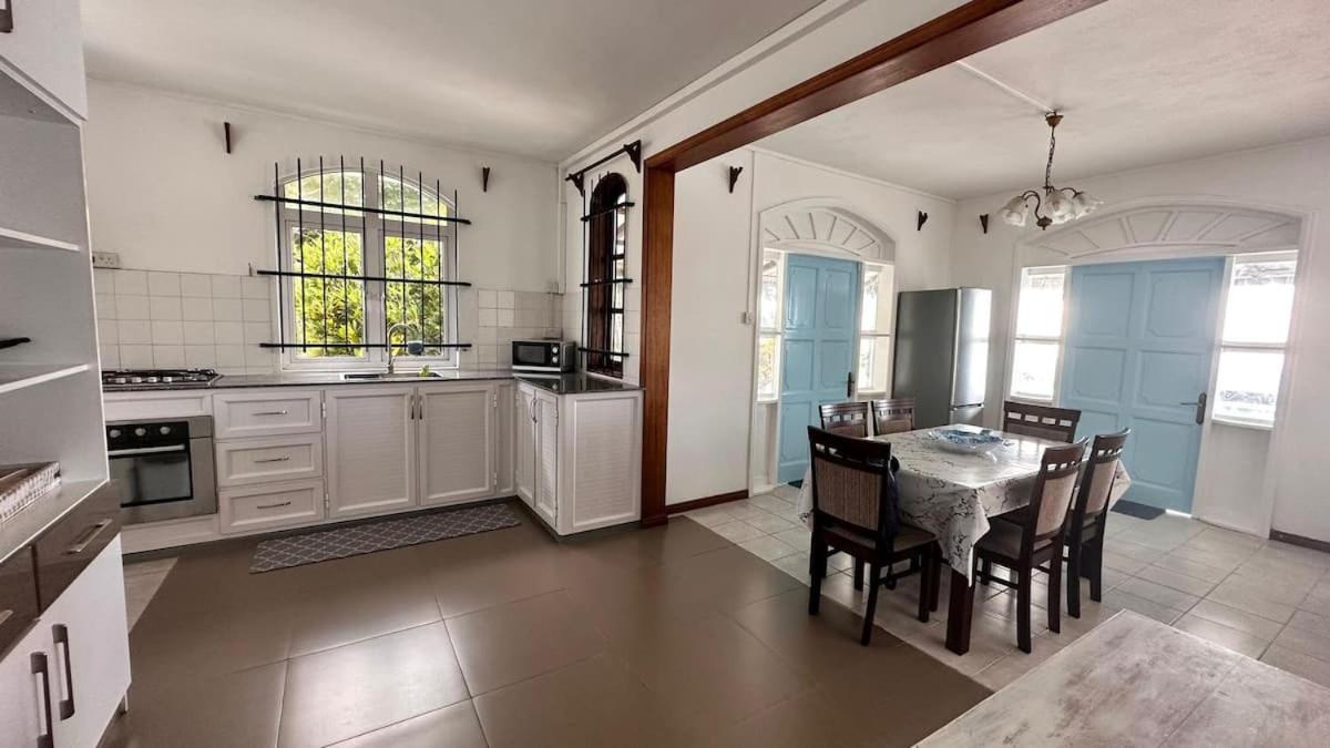 Domaine Julia Sur Mer with 8 Bedrooms! - 4