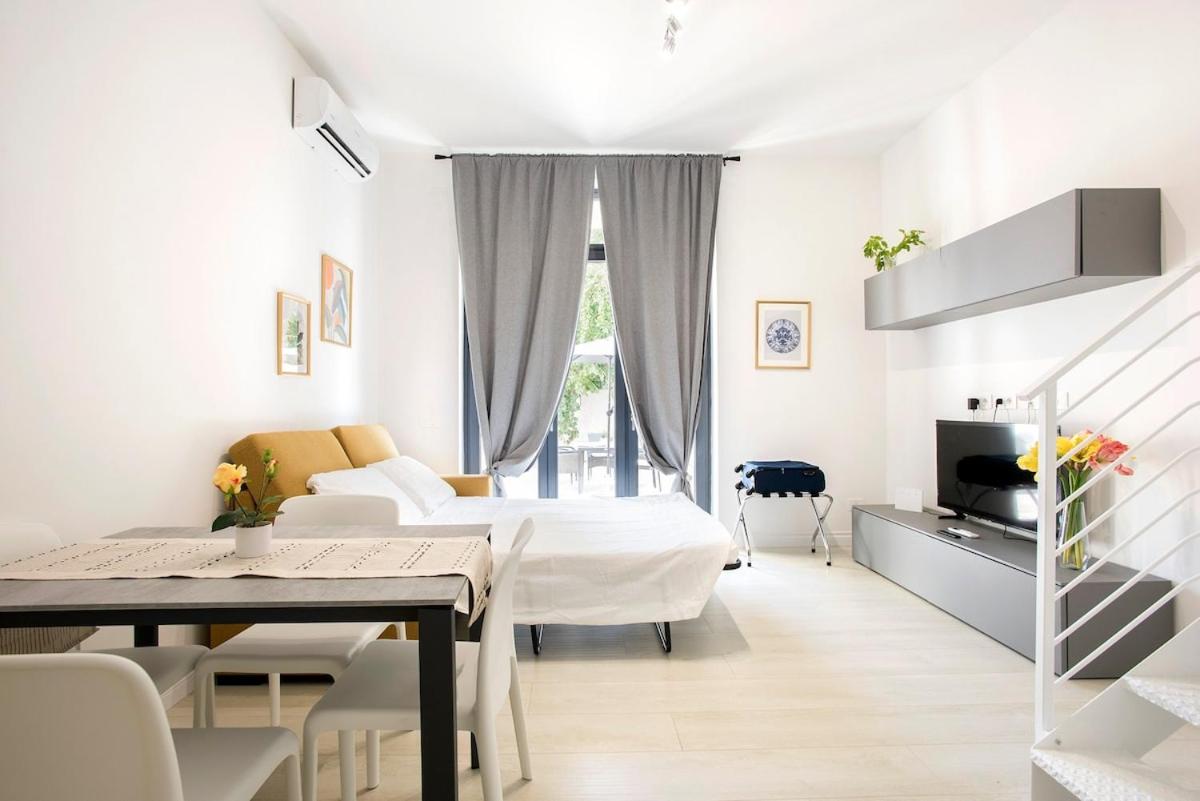 Urban Oasis near Termini, free Parking&Patio, int3 - 4