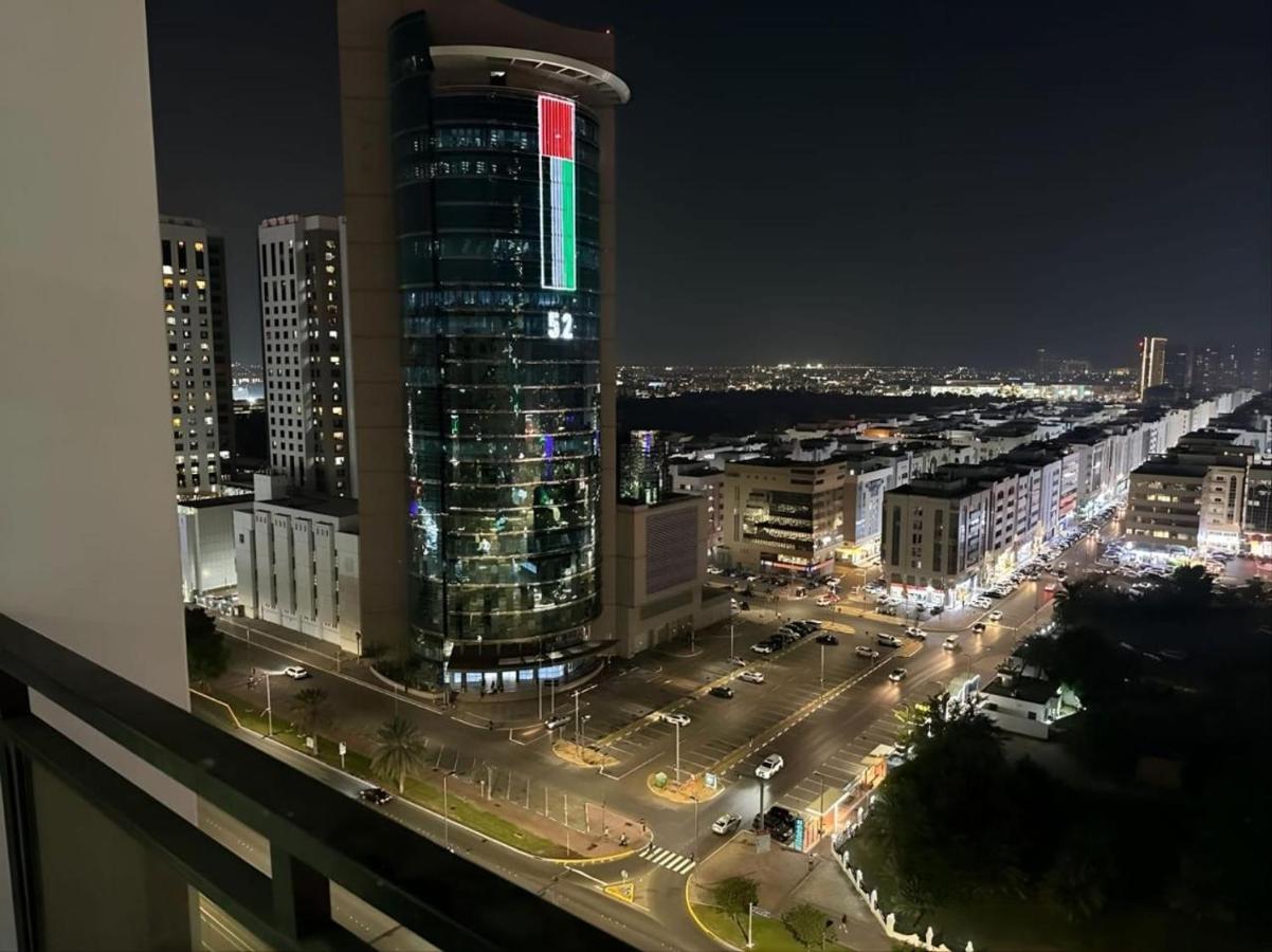 Wonder Balcony Stay Abu Dhabi - 4