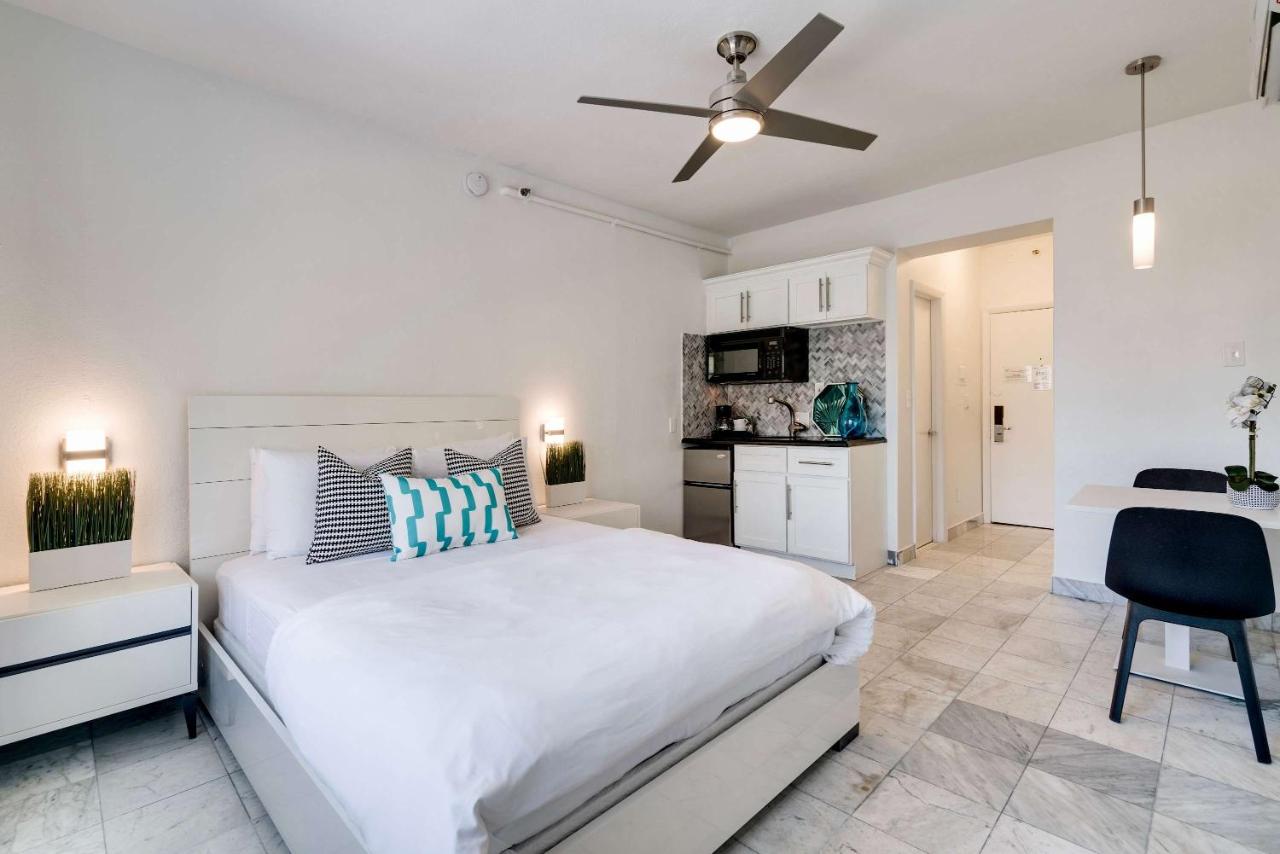 Best location by the Beach ! Free WiFi - TV - All amenities 103 - 2