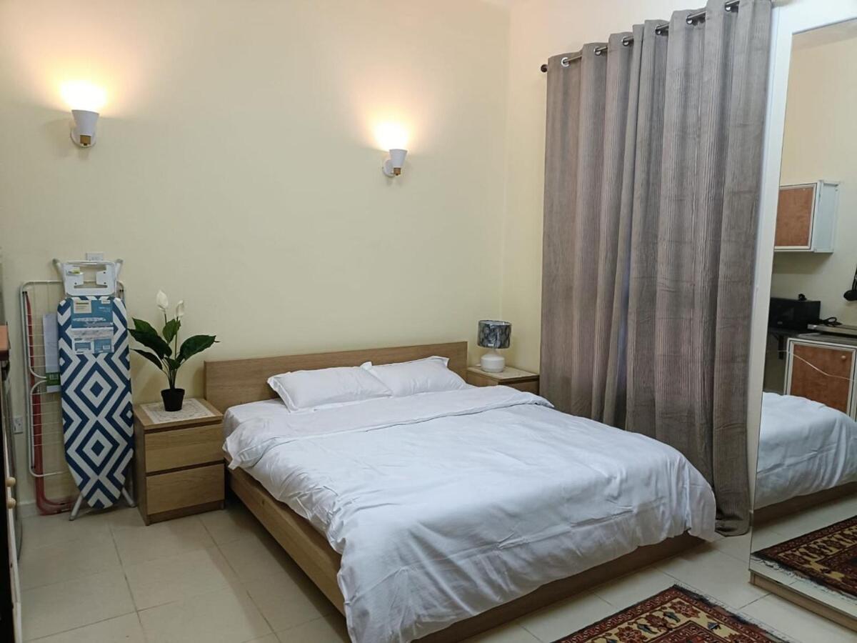 Khalifa A studio Room 13-6 - 2