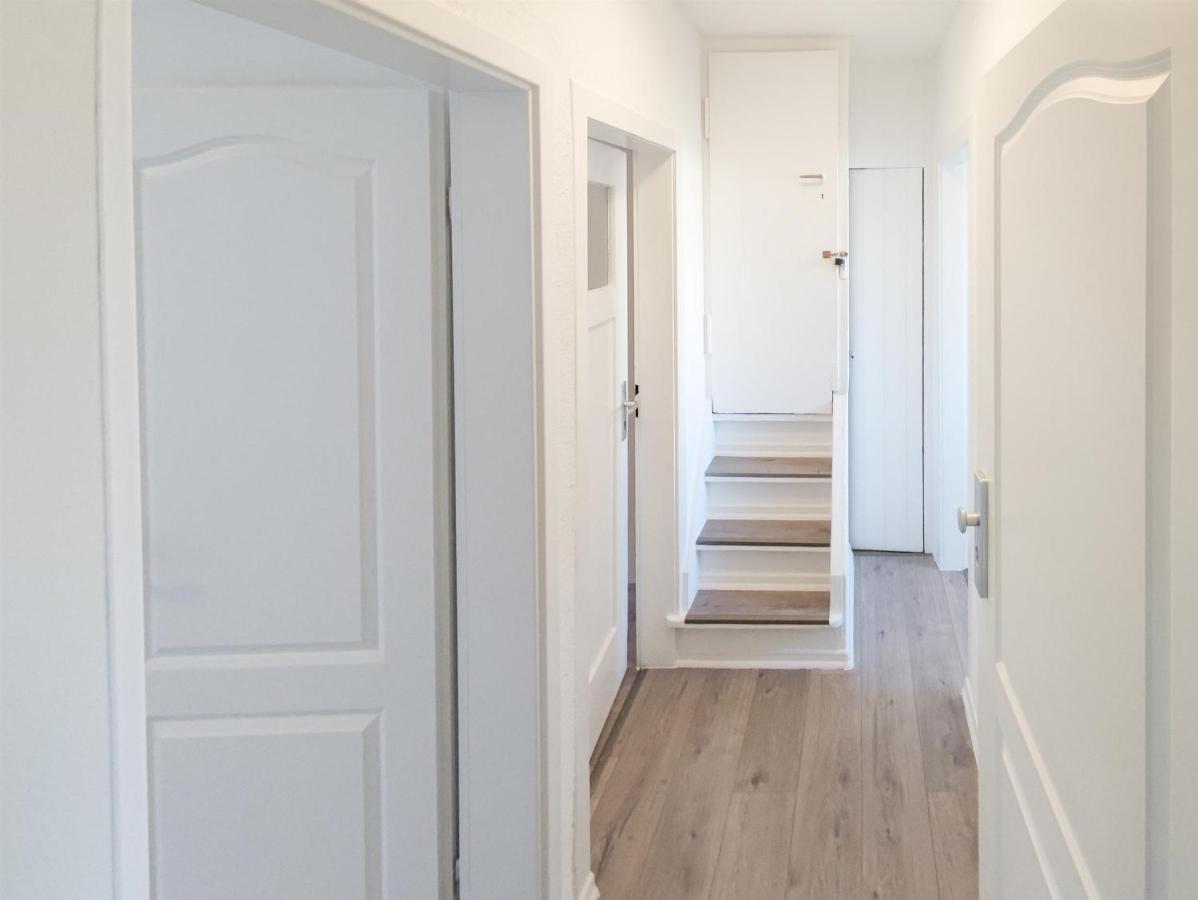 ALFA 2 Zimmer Apartment Stuttgart 2BR TV WIFI WM nahe Daimler l WIFI & SmartTV I 2 Rooms l Bathroom I Kitchen