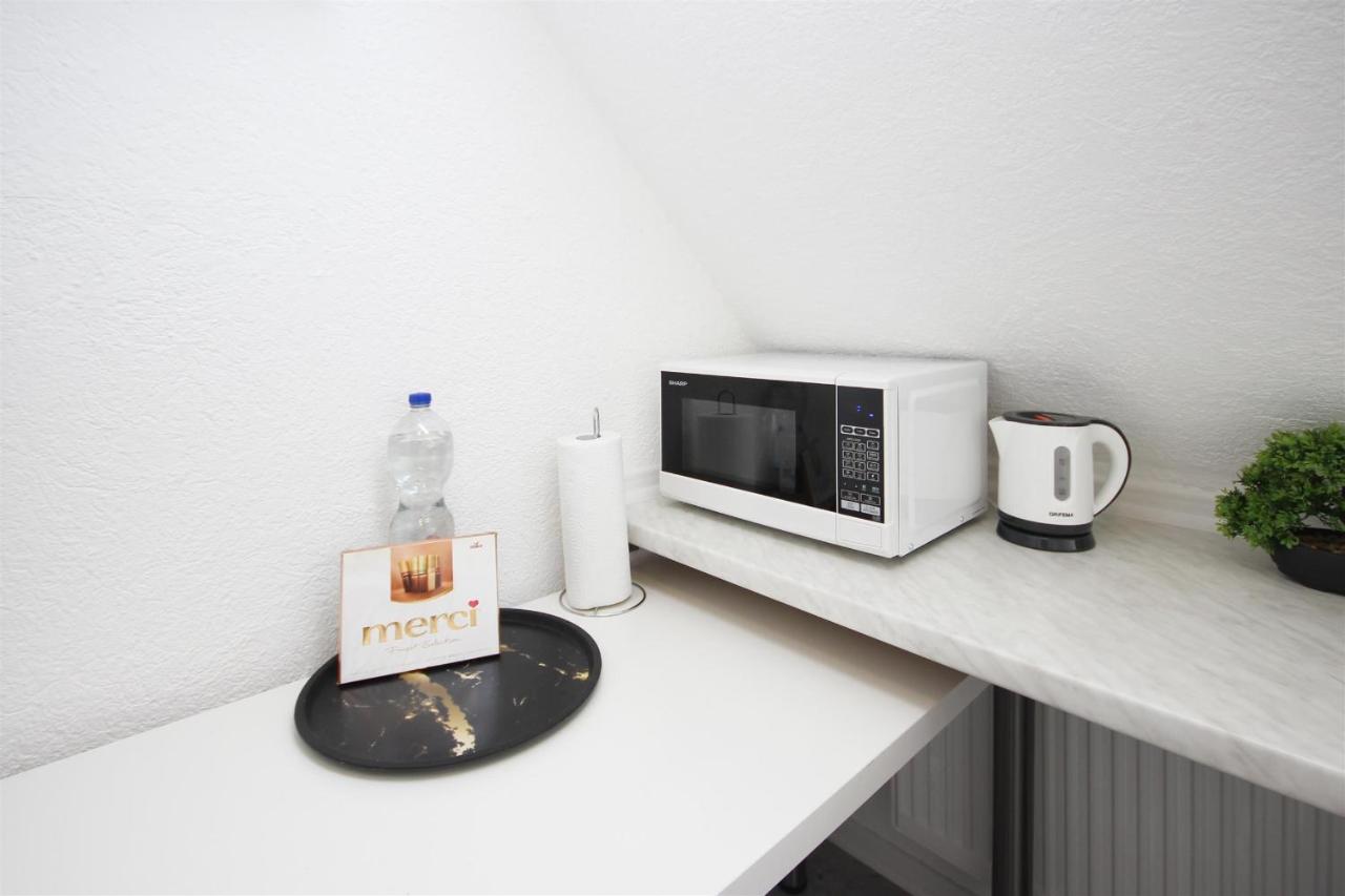 ALFA 2 Zimmer Apartment Stuttgart 2BR TV WIFI WM nahe Daimler l WIFI & SmartTV I 2 Rooms l Bathroom I Kitchen