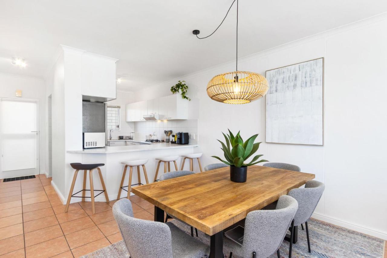 Odeon Towers 1007 - 3