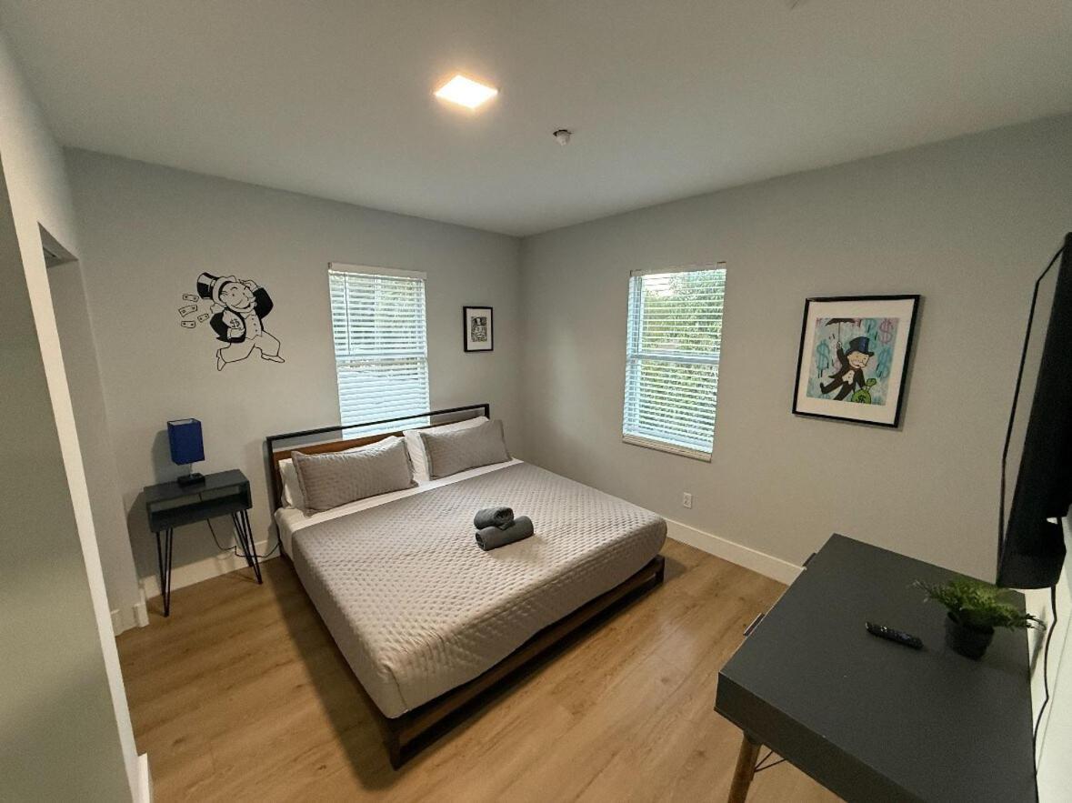 Stay Near Wynwood - 2