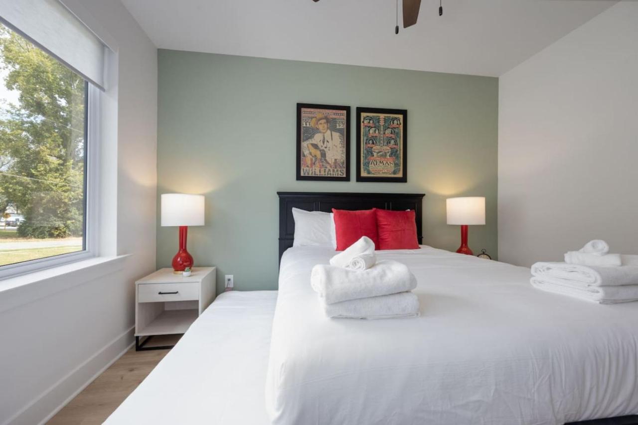 Tennessee Whiskey & "The Ryman" - Dual Townhomes! - 3