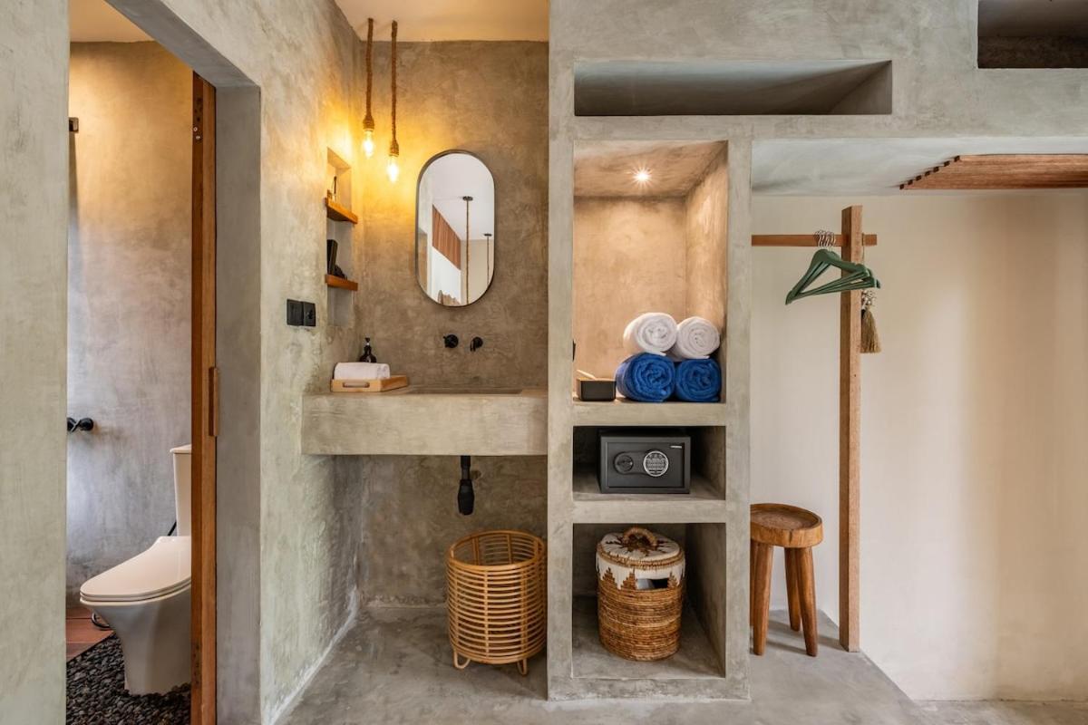 Modern Uluwatu Studio Apartment and Pool - 3