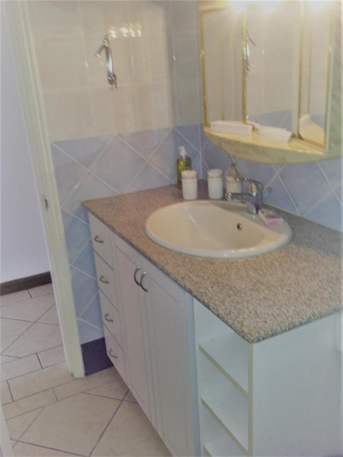 Modern 1-bedroom apartment in Grand Bay - TRY IT!! - 3