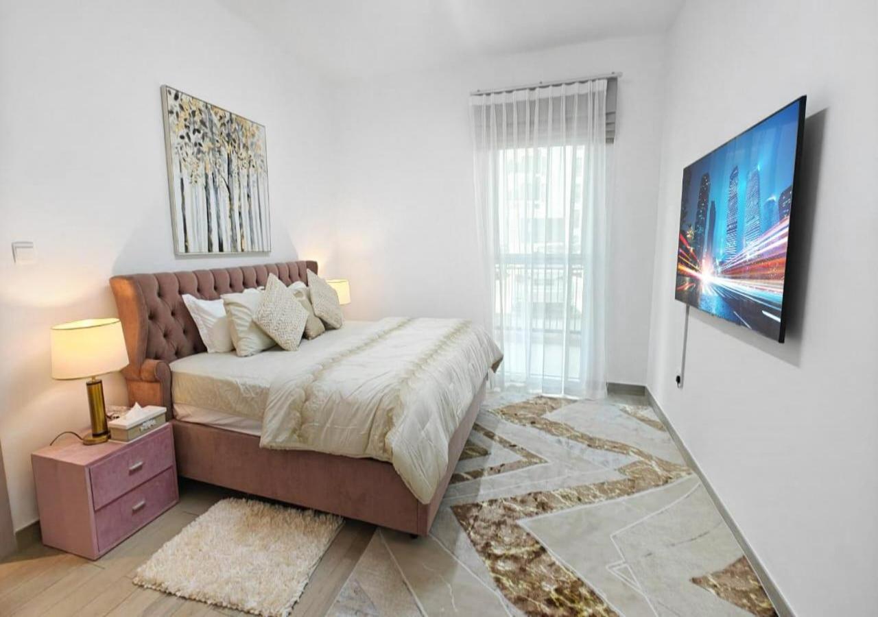 2BDR Water edge apartment at Yas, close to Yas Mall-312