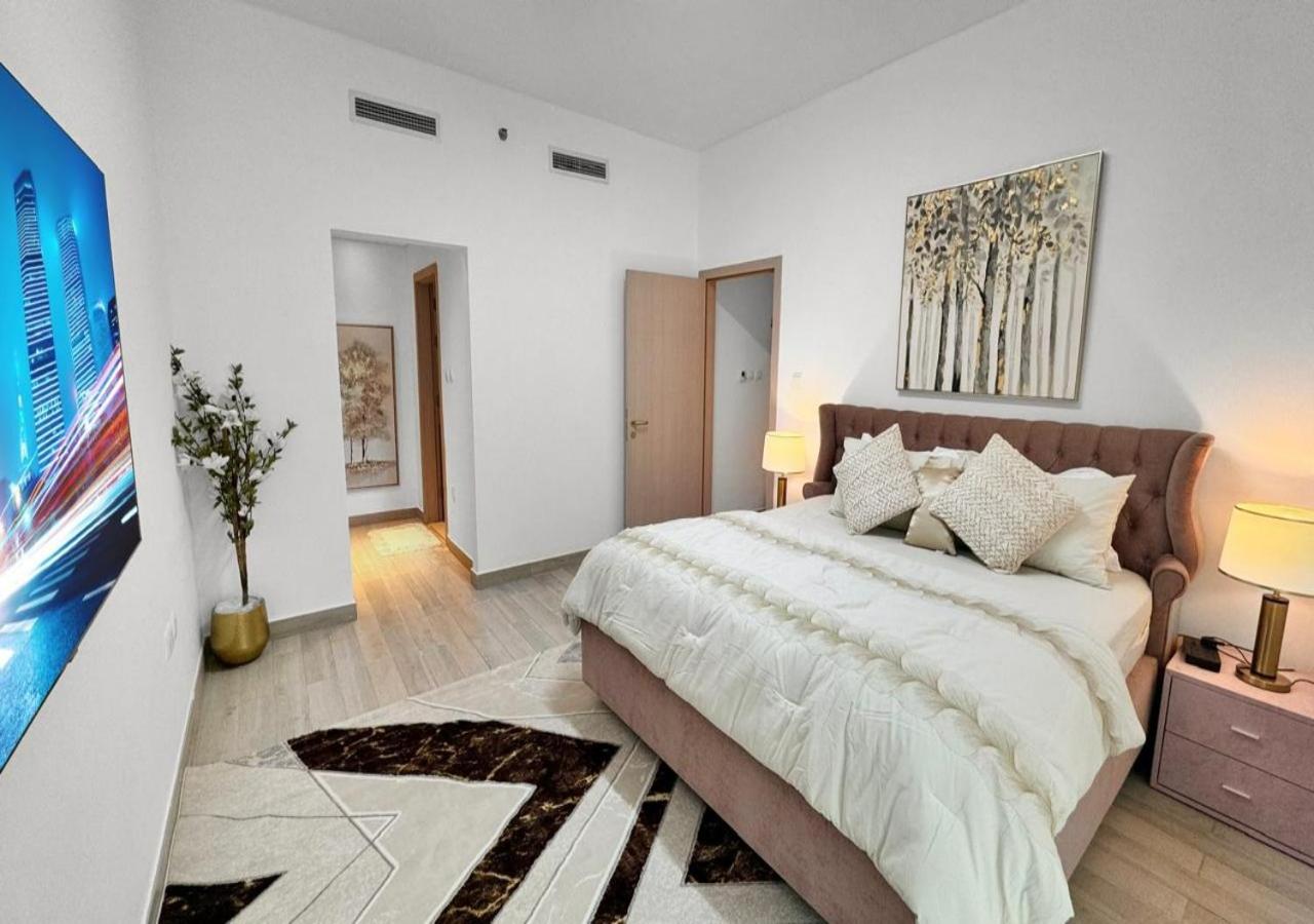 2BDR Water edge apartment at Yas, close to Yas Mall-312 - 2