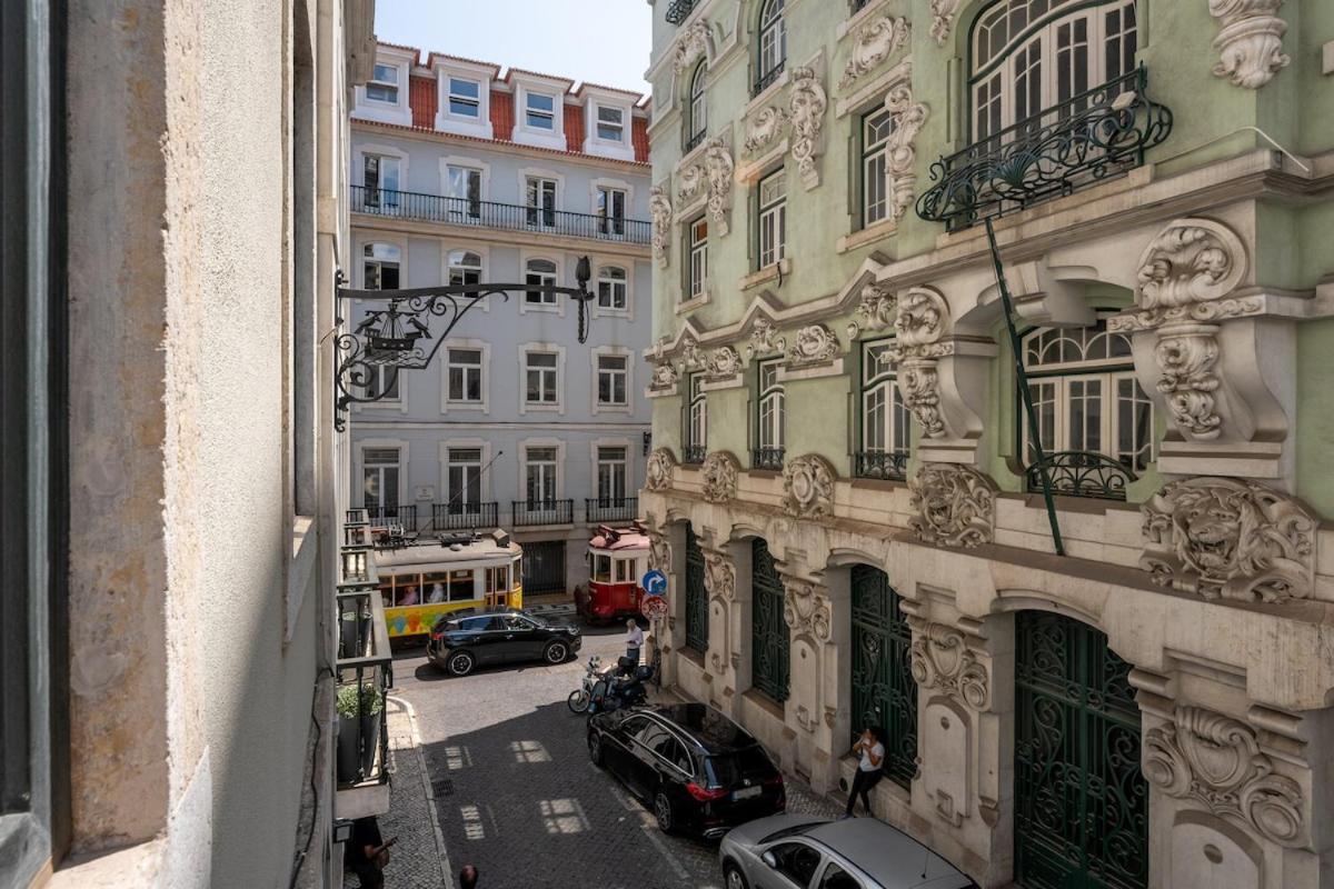 The Crucifixo Collection Serene 2D - 2