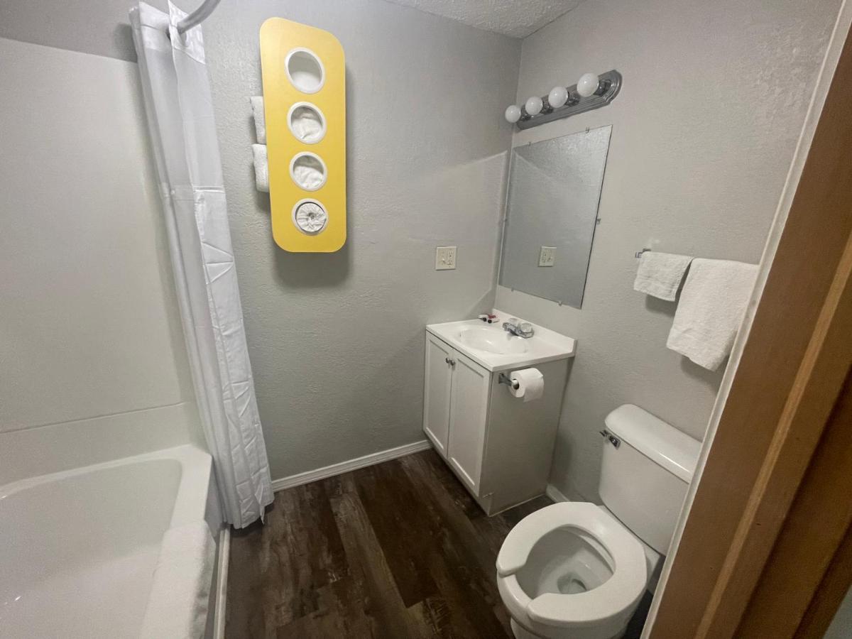 College Inn — photo 16