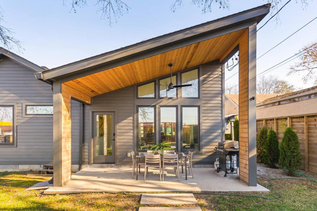 Walk to Restaurants Outdoor Patio with Grill and Fit Pit 1 Mile to Stadium and Downtown