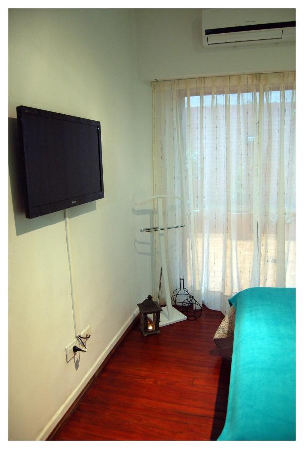 A metros de calle Florida, con patio - 5