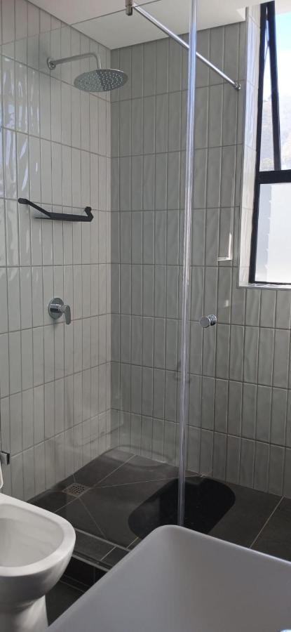 UNIT 503 EIGHTY TWO on MAIN, SEAPOINT - 3