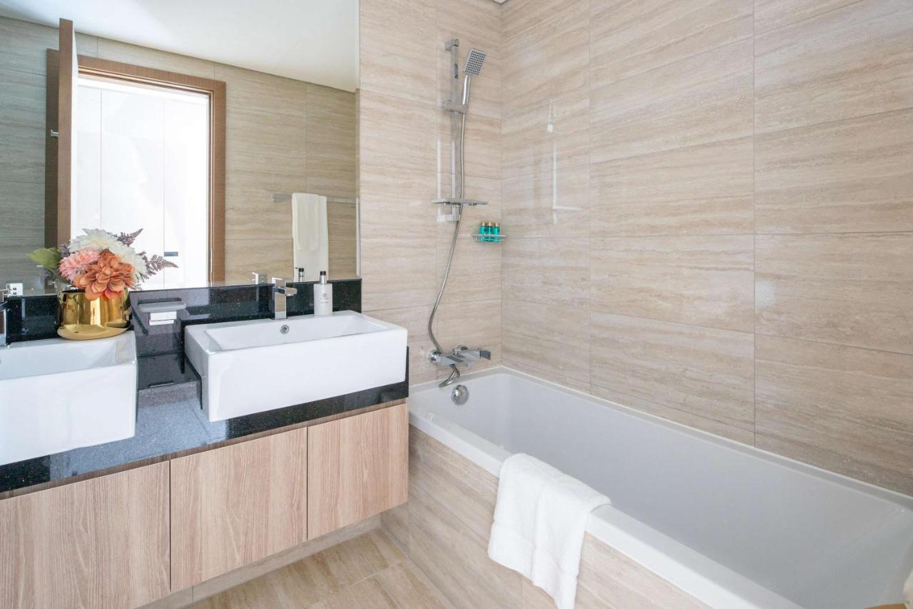 Frank Porter - Urban Oasis - 3