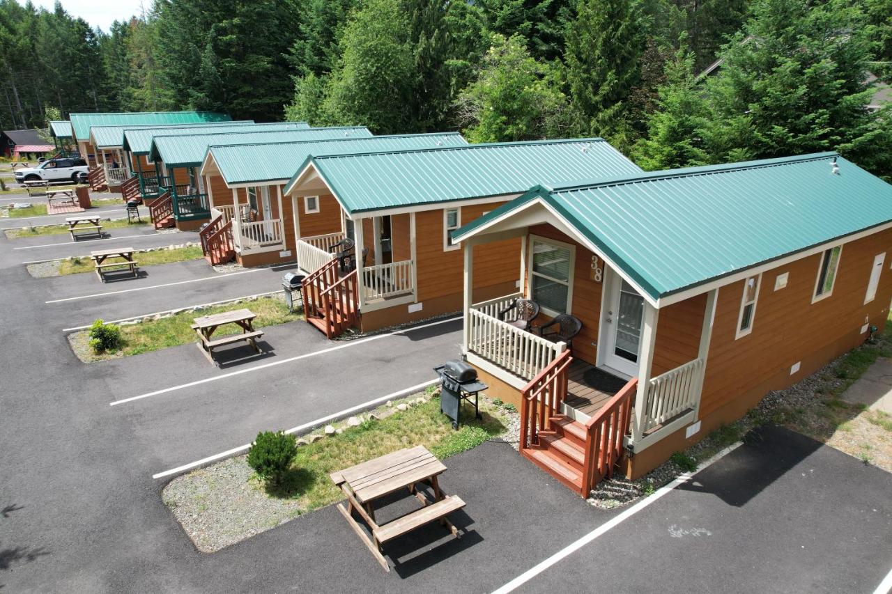 Packwood Lodge & Cabins — photo 1