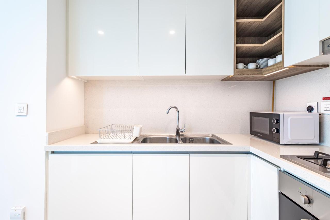 Premium 3BR l Office with Burj Khalifa & Fountain Views - 4