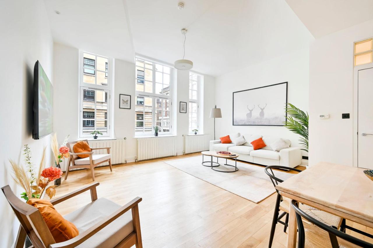 Magnificent 2 Bed Fitzrovia Apartment - 4