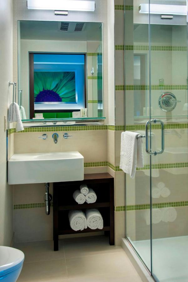 SpringHill Suites by Marriott New York Midtown Manhattan/Fifth Avenue - 3