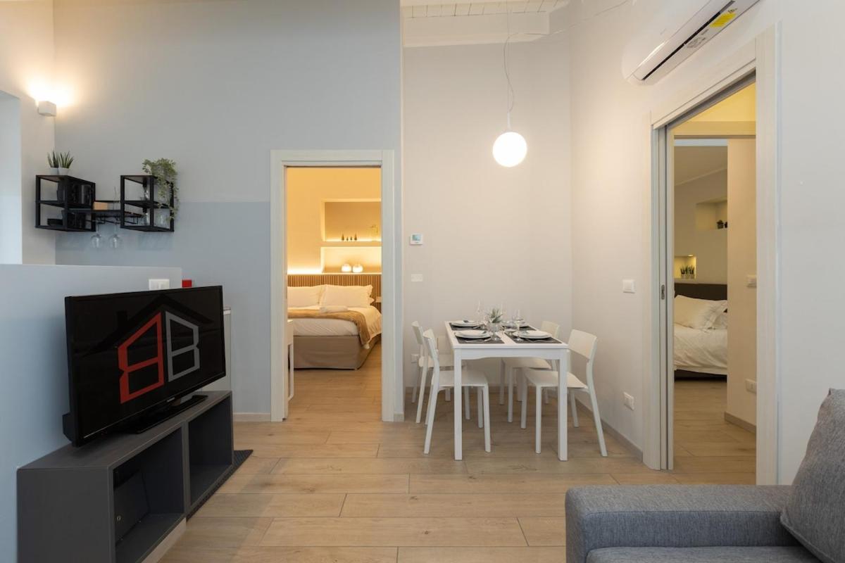 Mondrian Apartment l BB Apartments Trieste - 5