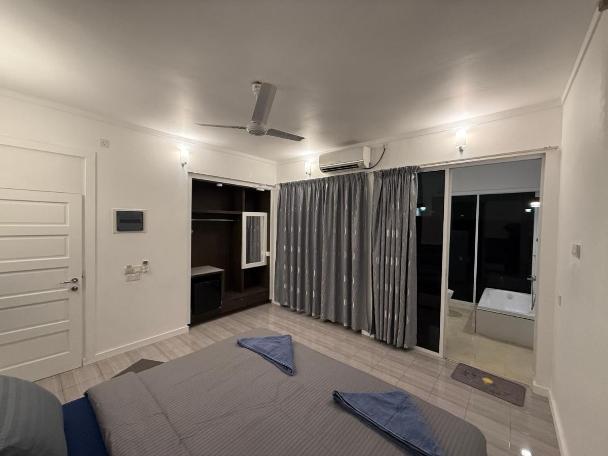 Paradise by Rashuthere Maldives - 2